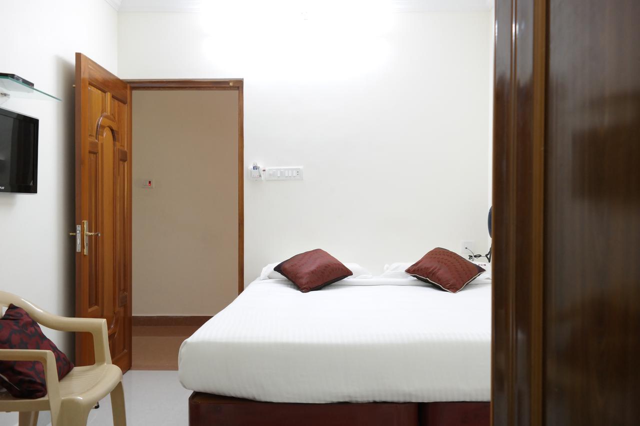 Sakthi Guest House Pondicherry Exterior foto